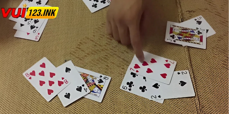 Bí quyết đánh liêng - tỉnh táo trong suốt trận chiến